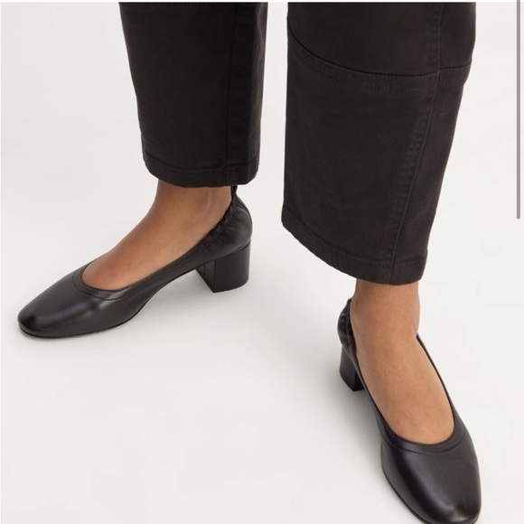 Everlane Black Italian Leather Day Heel in Size 7 - Picture 3 of 11